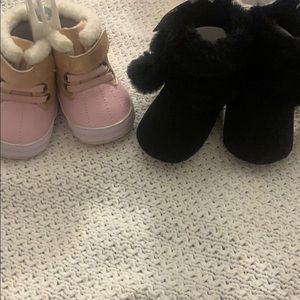 Brand new baby shoes! Never worn 0-3months